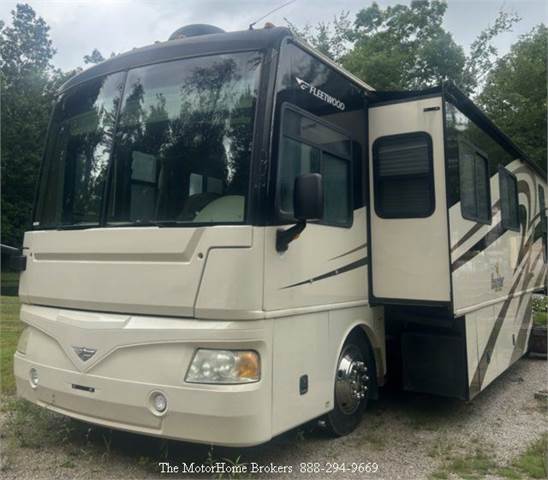 2007 Fleetwood Bounder Diesel 38V