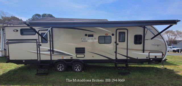 2017 Coachmen Freedom Express Liberty Edition 310BHDSLE  Bunk House **REDUCED**